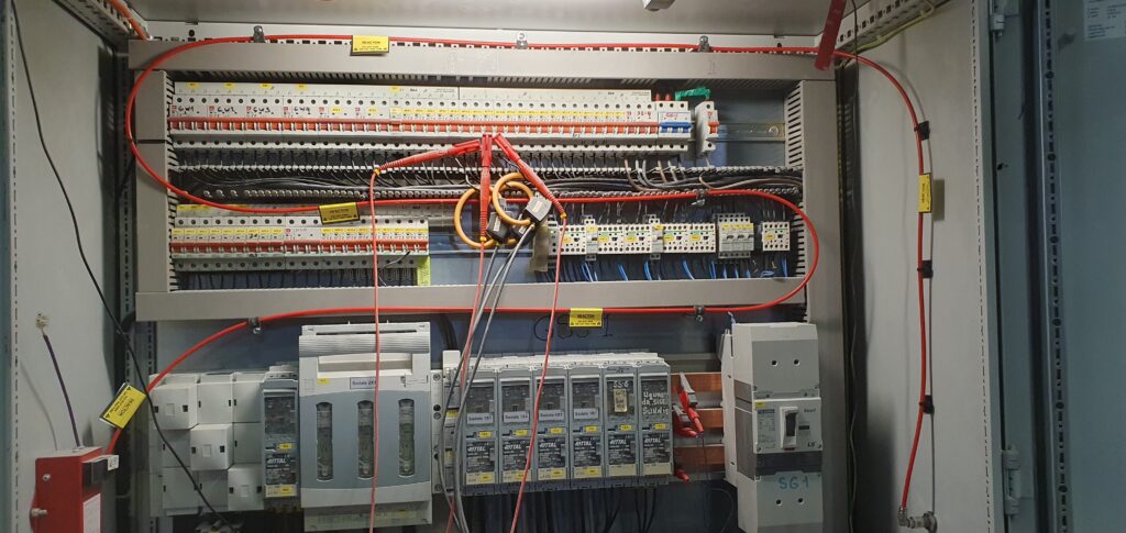 Fire detection and control system inside industrial electrical cabinet